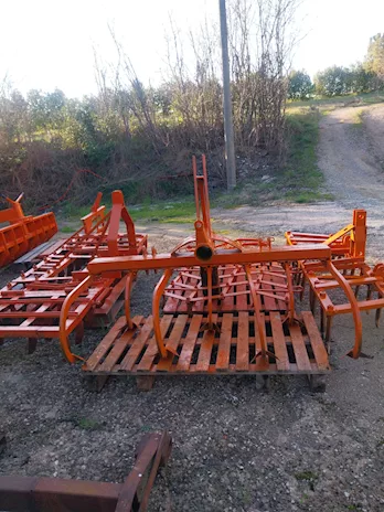 Estirpatore agricolo a 7 ancore-soll.terzo punto
