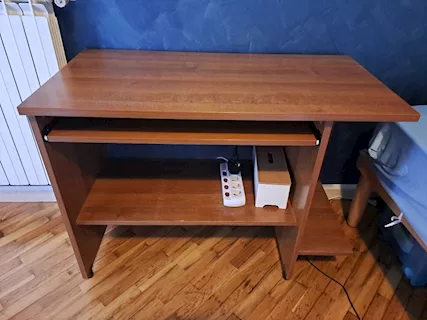 Scrivania in legno