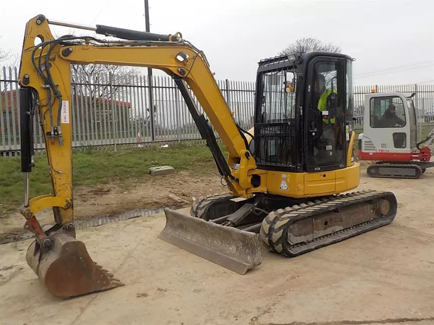 2011 CAT 305D miniTipologia escavatore, marca Caterpillar, ottimo stato