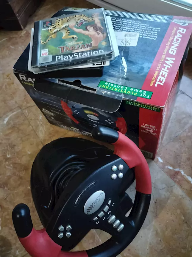 PlayStation GT2 RACING WHEEL PELICAN e 2 CD
