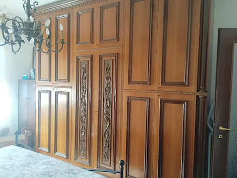 Armadio con 2 comodini, in legno - Anteprima 3