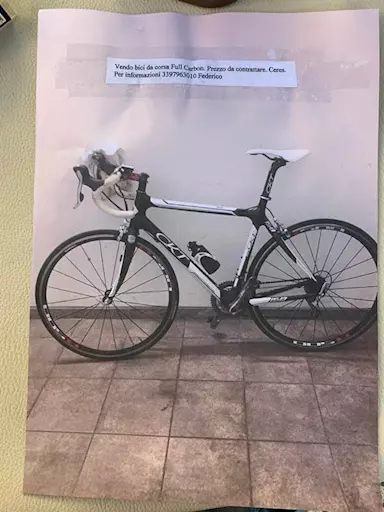 Bici da corsa full carbon