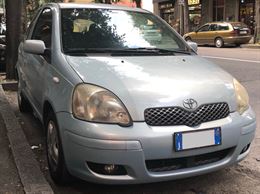 Toyota Yaris 1.0 i 16V Euro 4 155000KM Utilitaria Benzina, unico proprietario - Anteprima 1