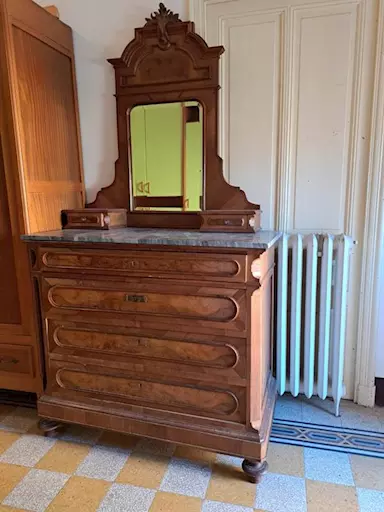 Cassettone con specchiera e piano marmo