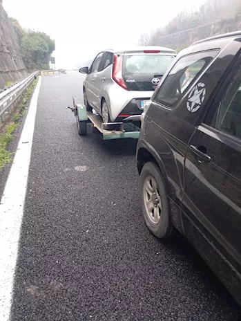 Trasporto Auto con Carrello - Da/Per NAPOLI e tutta Italia