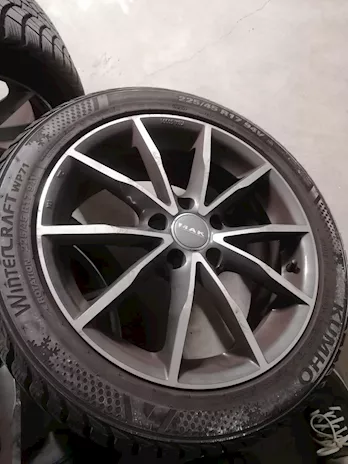 Audi A3 Sedan 225/45 R17 94V invernali Completo di Cerchione - Anteprima 1