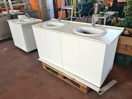 Mobili lavabo per supermercato usati