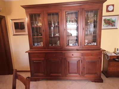 Mobile credenza con vetrina