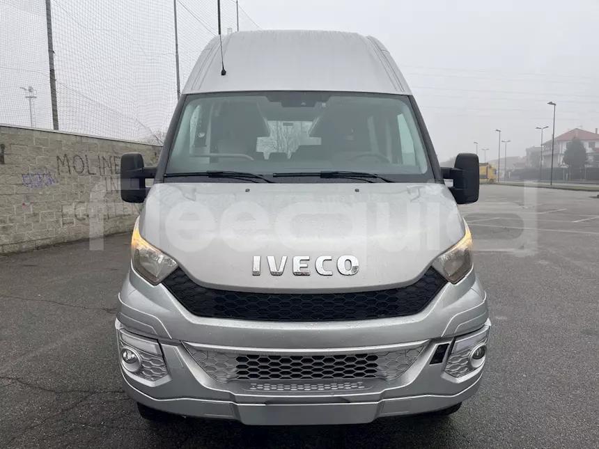 Foto 8Iveco Daily, 2015, 21 posti, Euro 6, km 672.623, cambio: manuale