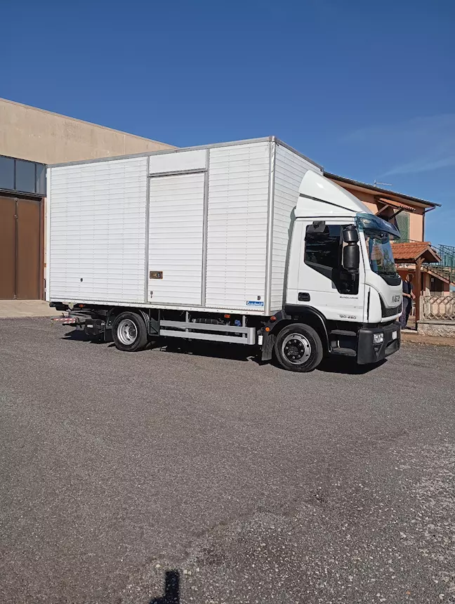 Foto 3IVECO 120 E25 Anno 2016 Euro 6, con sponda