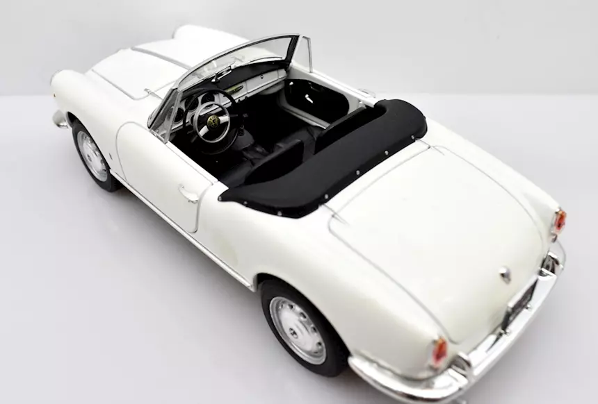Foto 2Alfa Romeo Giulietta Spider (1961), modello nuovo