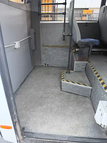 Minibus Beluga posti 23+16+2 Marca Mercedes Anno 2007 Euro 4 - Anteprima 5
