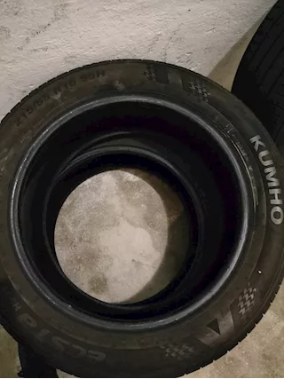 Gomme estive KUMHO 215 /55 R18 95H - Foto 3