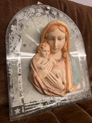 Madonna in ceramica anni 40 Toscana su base in vetro specchi