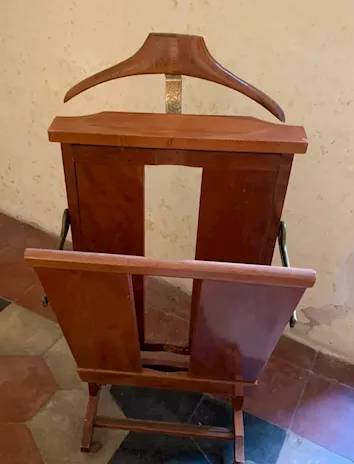 Indossatore appendiabiti da camera legno massello