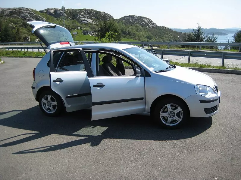 Volkswagen Modello Polo 1.4 TDI 75 CV Anno 2010 Km 130054 Berlina - Foto 2