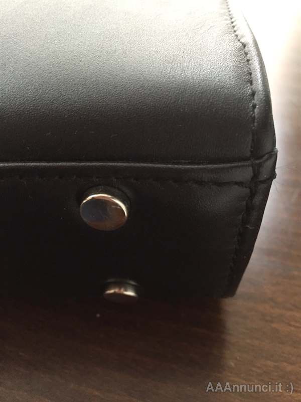 Foto 5Borsa Volvo Buisness Man, mai usata