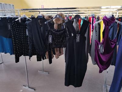 Stock abbigliamento firmato GUESS by MARCIANO - Foto 3