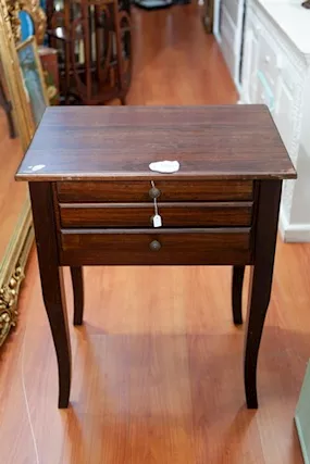 Comodino Vintage in Legno Scuro - cod: 24353