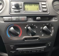 Foto 6 Toyota Yaris 1.0 i 16V Euro 4 155000KM Utilitaria Benzina, unico proprietario