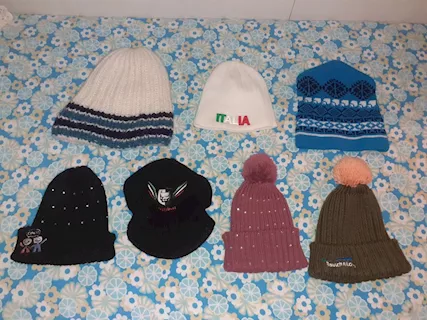 Lotto 7 Cappelli Berretti