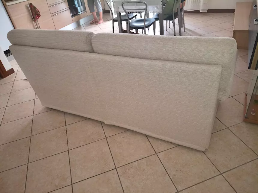 Foto 4Divano tre posti sfoderabile, colore beige