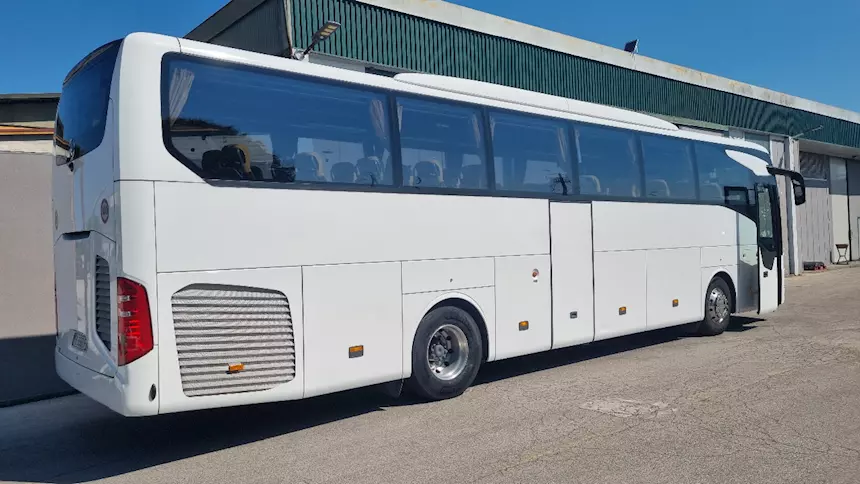 Foto 6Tourismo Euro 6 Marca Mercedes Anno 2018, cambio manuale