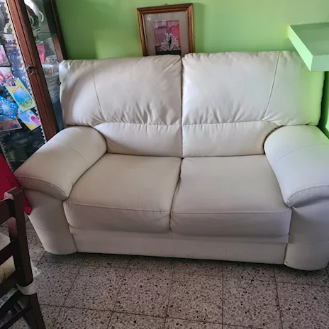 Divano 2 posti, color avorio - Anteprima 2