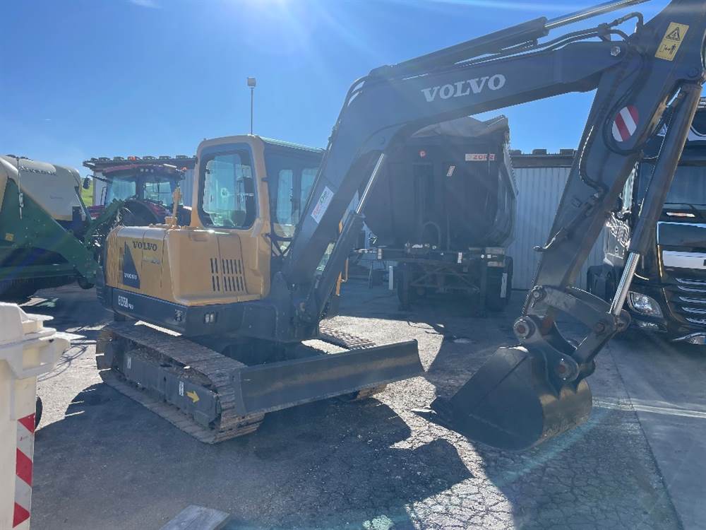 Foto 5 Escavatore usato Anno 2010, fari a led