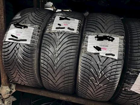 4 Gomme invernali KLEBER 215/50 R18 86H
