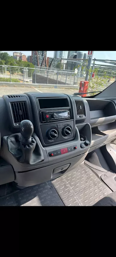 Foto 8Peugeot Modello boxer Anno 2008 Km 350000 Euro 4
