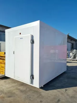 Cella frigo o freezer sp. 10cm con pannelli usati - Foto 2