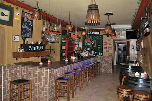 Locale di carne alla brace e birra, solo 8000 euro in Spagna