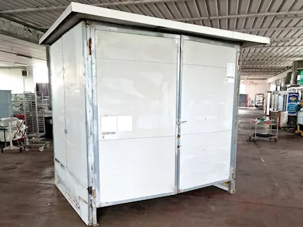 Casottino porta attrezzi usato