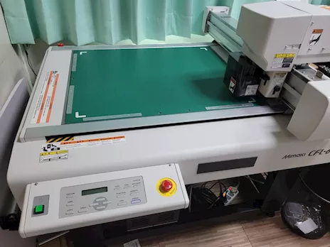 Mimaki CFL-605RT Compact Flatbed Cutting Plotter - Foto 2