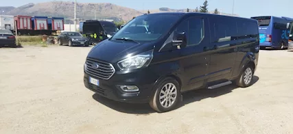 8 posti Tourneo Custom