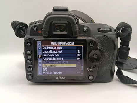 Nikon D90 come nuova, in ottime condizioni - Foto 2