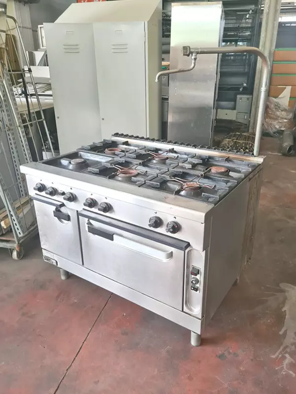 Cucina industriale a 6 fuochi inox usata, marca Zanussi mod - Foto 1
