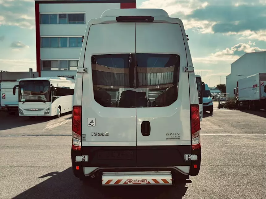 Foto 10Iveco Irisbus Daily A65c18, cambio automatico, unico proprietario