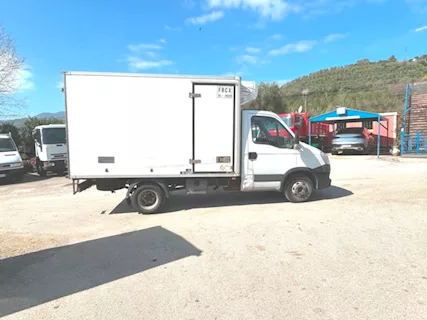 Camion iceco Daily 35c17 cella frigo -20 Iveco Km 0 - Foto 3
