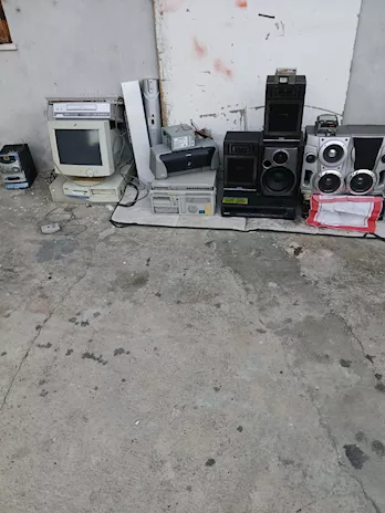 Vecchi dispositivi elettronici