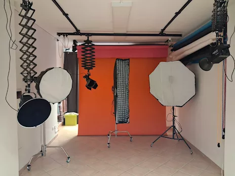 Sala fotografica attrezzata noleggio - Firenze