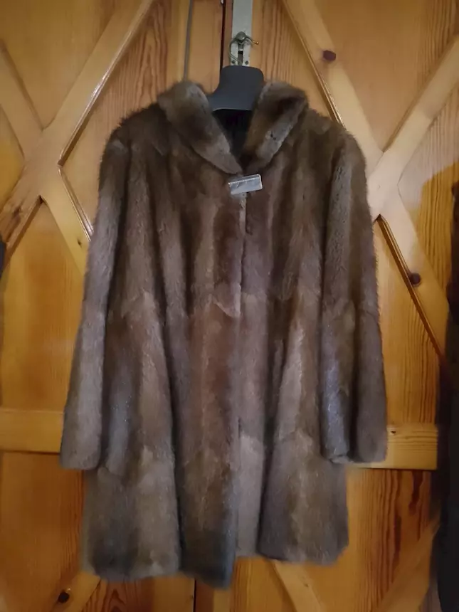 Pelliccia di visone, in ottime condizioni, taglia l