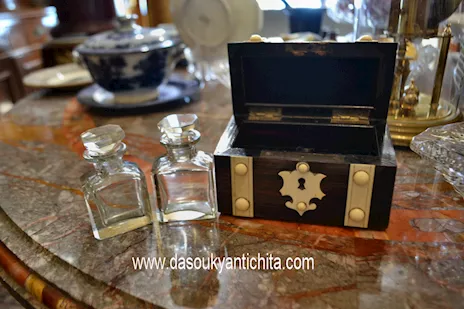 Cofanetto porta profumi XX secolo, in legno - Foto 3