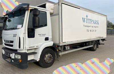 Camion Iveco 120E25
