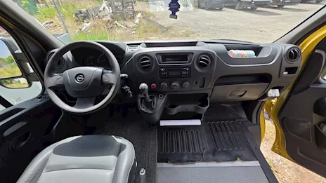 Scuolabus Opel Movano 32+ 1 posti Anno 2019 Km 107000 Euro 6, cambio manuale - Anteprima 4
