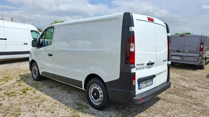 Foto 5 Renault Trafic - Anno 2014 - Furgone 3 Posti Km 0, tetto basso