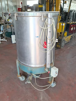 Agitatore per liquidi alimentari usato