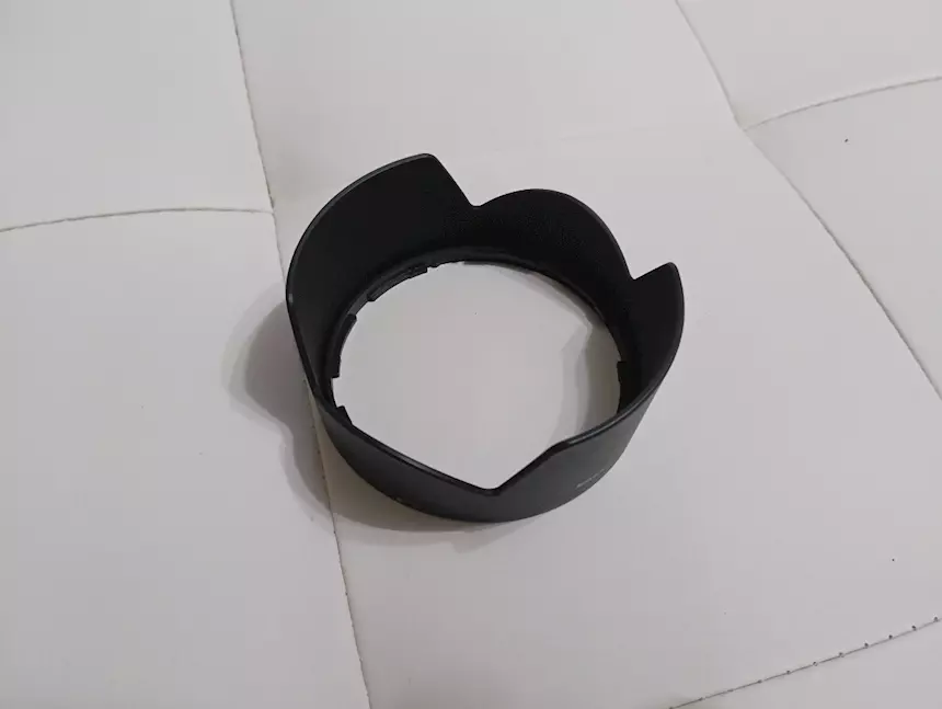 Foto 4 Paraluce Marca Nikon HB-32, come nuovo