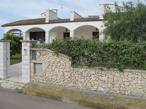 Lecce Villa Singola di recente costruzione